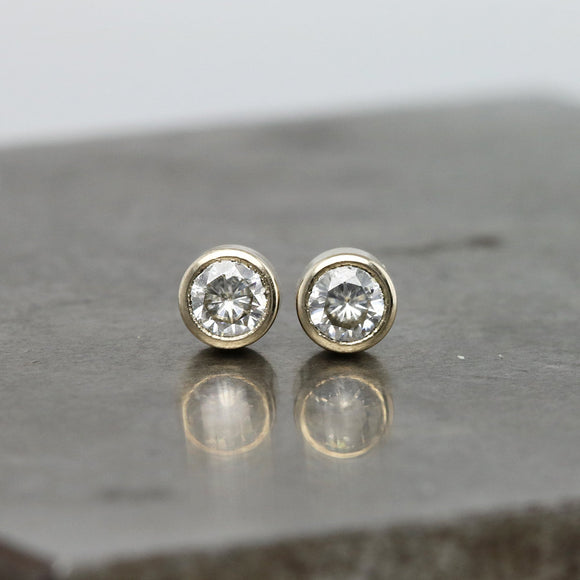Solid 14K White Gold 1 Carat ctw G-H Push Back Stud Earrings Test Positive Moissanite Diamond For Women
